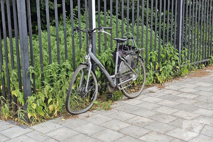 Fietser geschept door automobilist