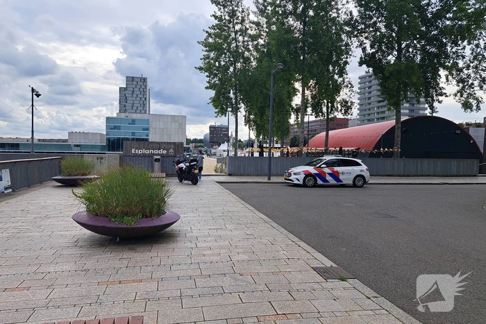 Brandweer brengt drenkeling naar ziekenhuis
