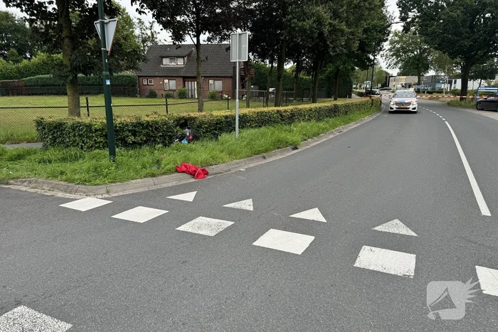 Automobilist rijdt door na ernstige aanrijding met scooterrijder