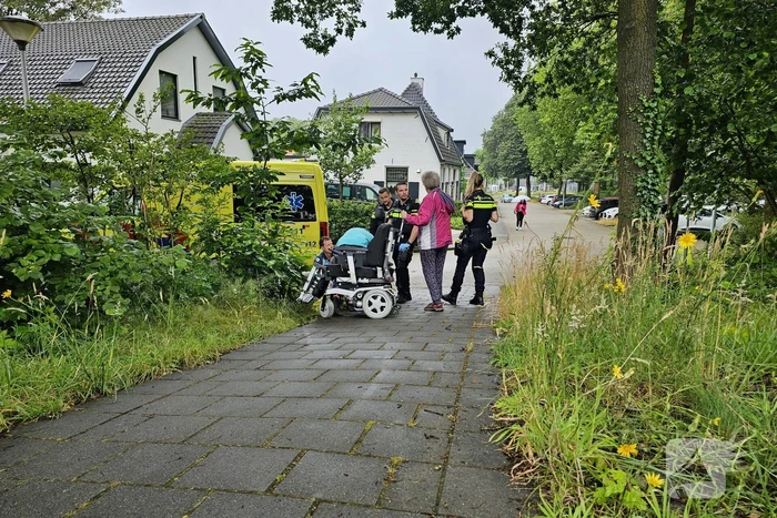 Vrouw gewond na val uit rolstoel