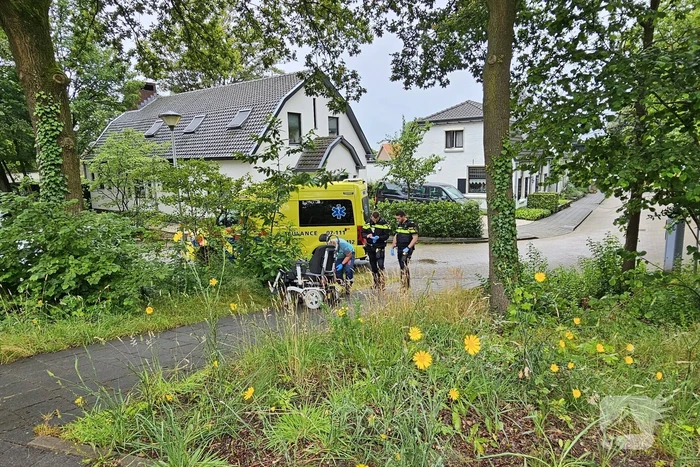 Vrouw gewond na val uit rolstoel
