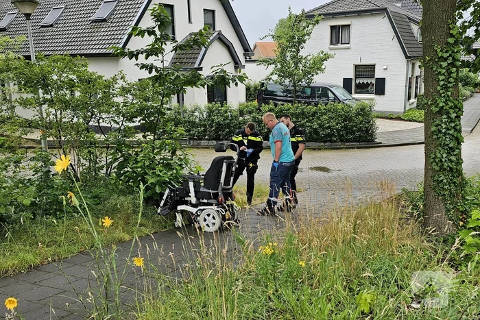 Vrouw gewond na val uit rolstoel