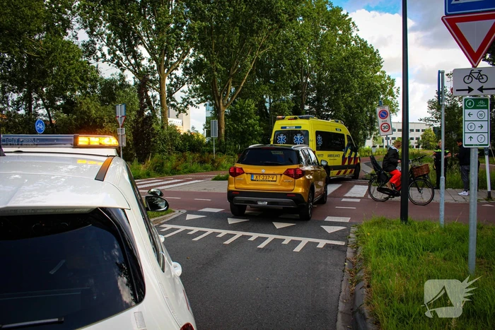 Fietser aangereden op rontonde