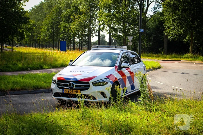 Fietser aangereden op rontonde