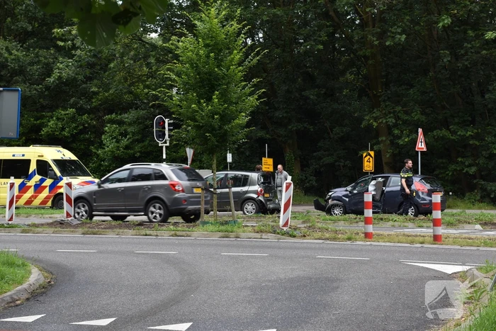 Een gewonde bij kop-staart ongeval
