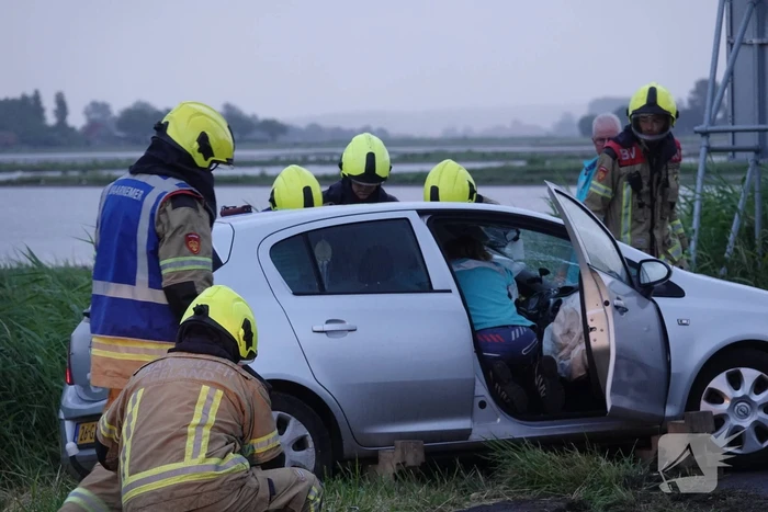 Persoon gewond bij flinke botsing