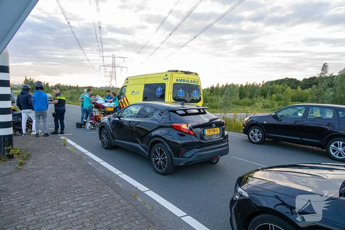 Fietsbezorger gewond bij aanrijding met auto