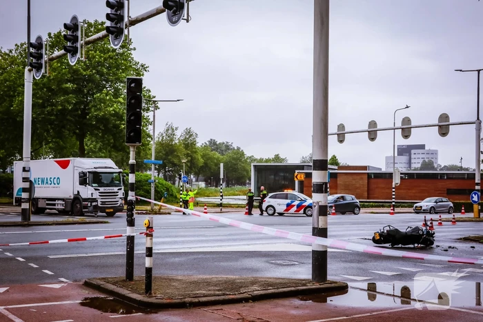 Motorrijder zwaargewond bij aanrijding met vrachtwagen