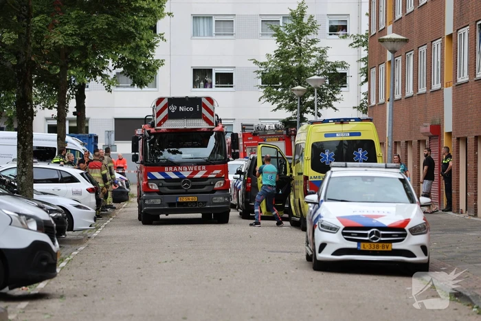 Vrouw doodgestoken in trappenhuis