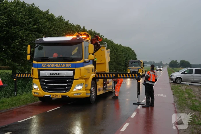 Automobilist verliest macht over het stuur en belandt in de sloot