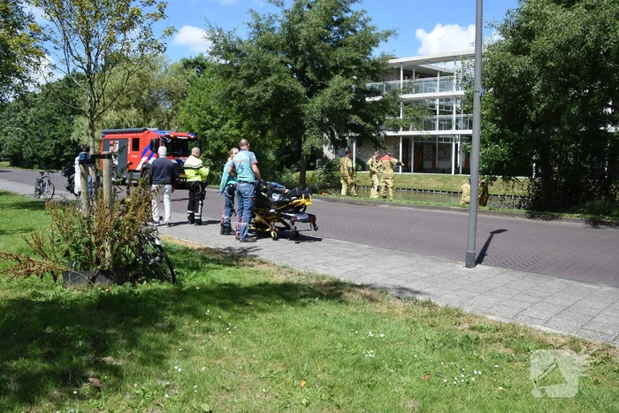 Brandweer doorzoekt water na aangetroffen fiets