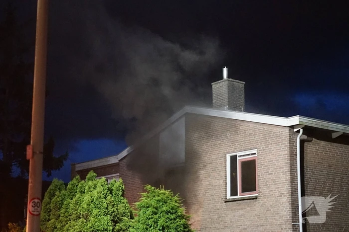 Brandweer blust brand woning van wethouder Faouzi Achbar