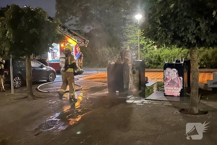 Brandweer blust ondergrondse container