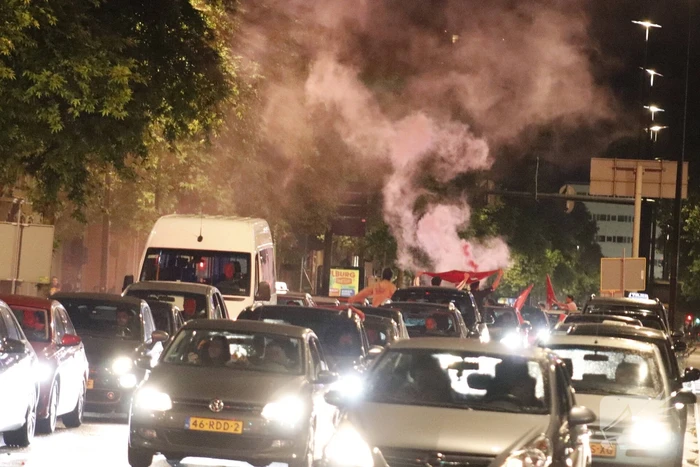 Feest in de stad na overwinning oranje