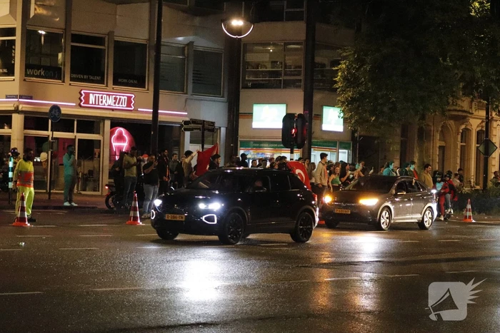 Feest in de stad na overwinning oranje