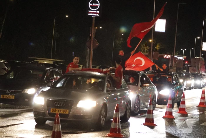 Feest in de stad na overwinning oranje