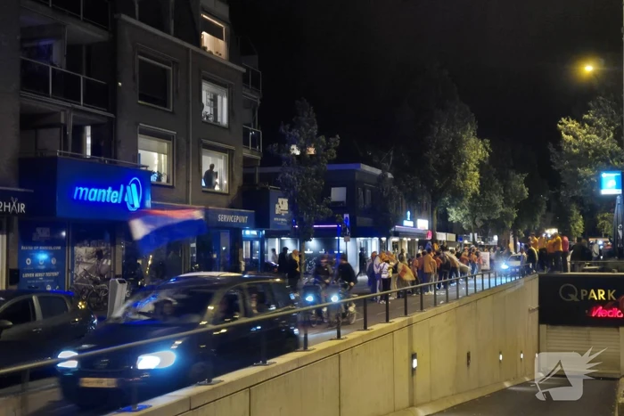 Rotonde tijdelijk afgesloten om doorstroming hulpdiensten en lijnbussen