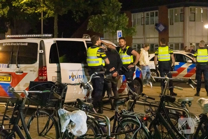 Aanhoudingen tijdens onrust bij café
