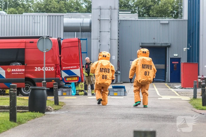 Specialistische brandweer teams ingezet voor incident met gevaarlijke stof