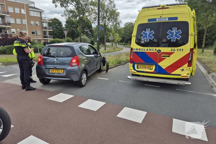 Twee gewonden bij eenzijdige aanrijding