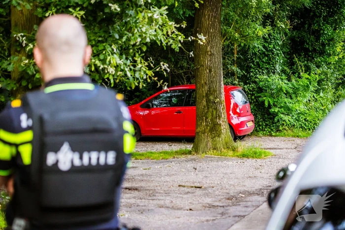 Politie lost schoten bij zoektocht naar voortvluchtige verdachte