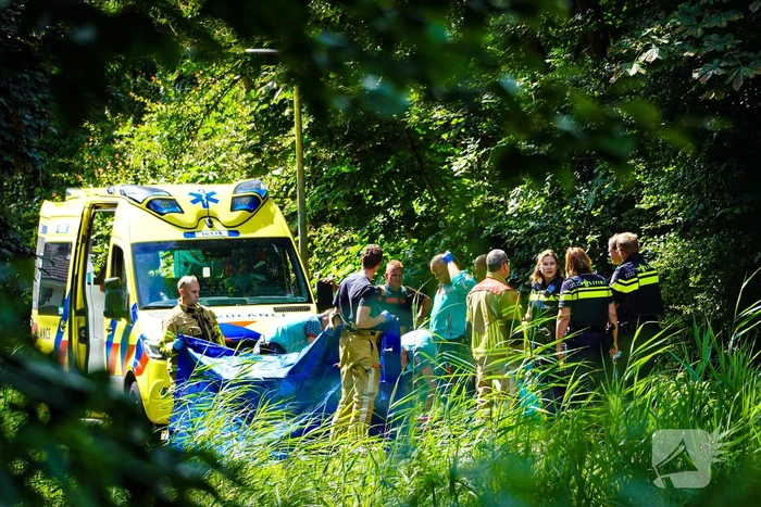 Traumahelikopter ingezet voor persoon te water