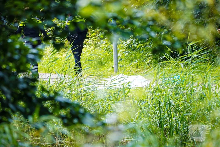 Traumahelikopter ingezet voor persoon te water