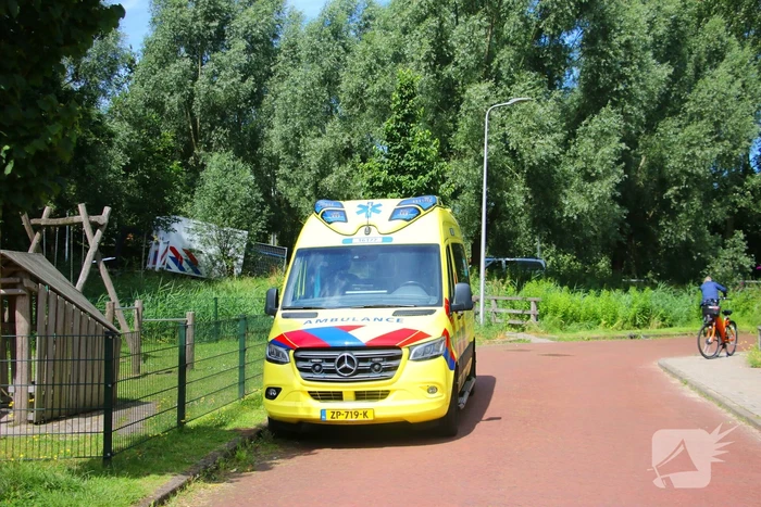 Traumahelikopter ingezet voor persoon te water