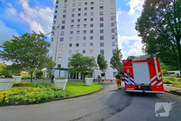 Brandweer blust kleine brand in woning