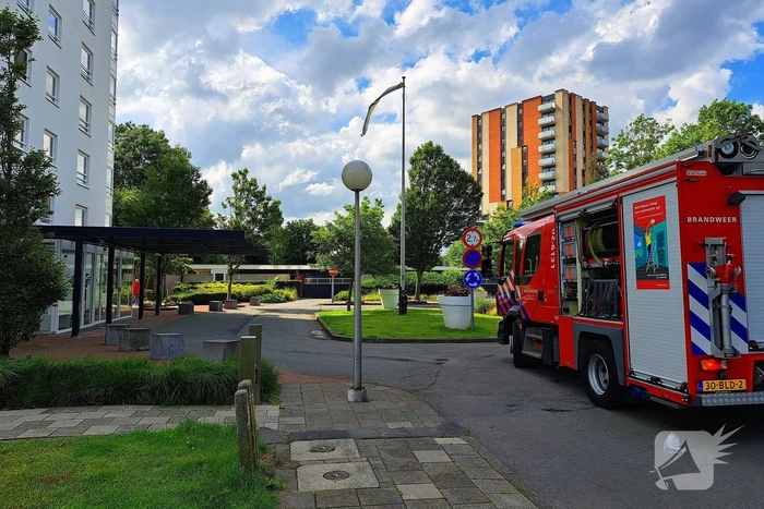 Brandweer blust kleine brand in woning