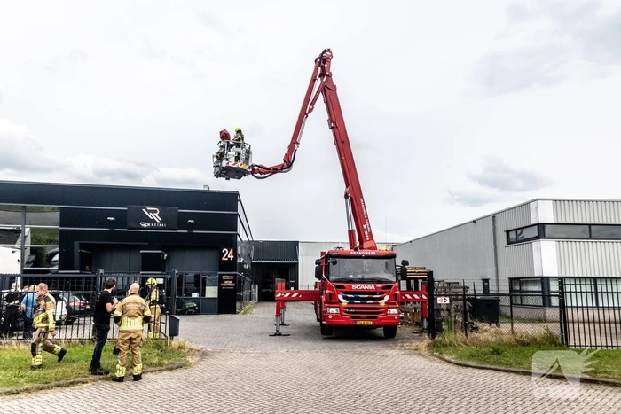 Brandweer ingezet voor brand bij metaalbedrijf