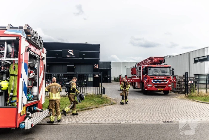 Brandweer ingezet voor brand bij metaalbedrijf