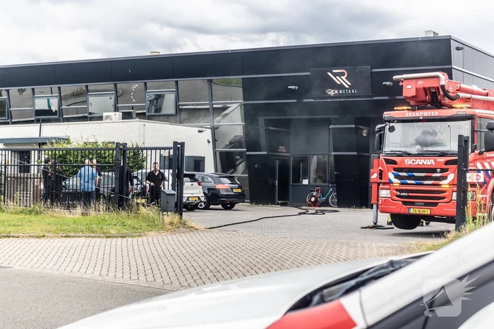 Brandweer ingezet voor brand bij metaalbedrijf