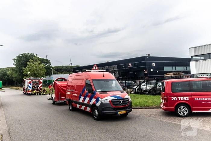 Brandweer ingezet voor brand bij metaalbedrijf