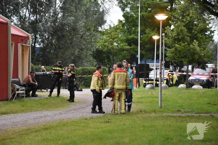 Tiny House volledig uitgebrand, onderzoek naar mogelijke brandstichting