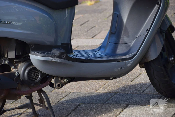 Scooterrijder gewond na verkeersongeval