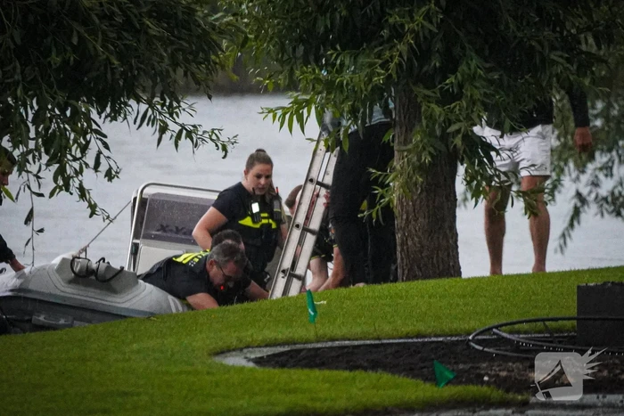 Zoektocht naar persoon te water
