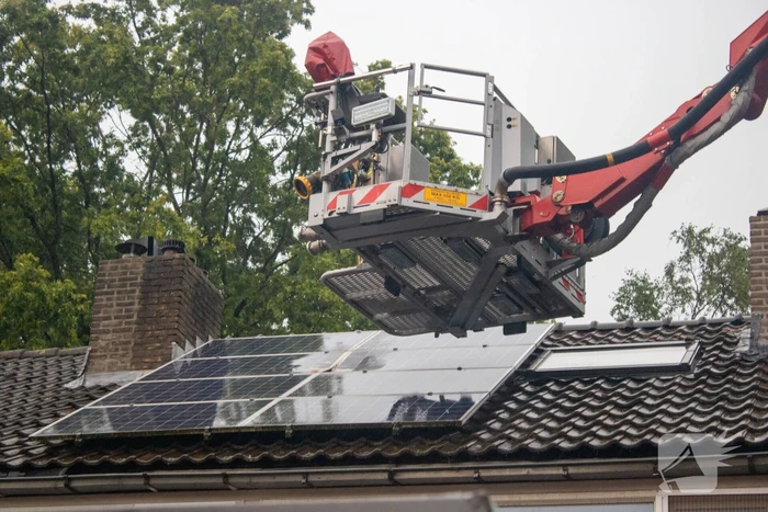 Bliksem slaat in op zonnepanelen