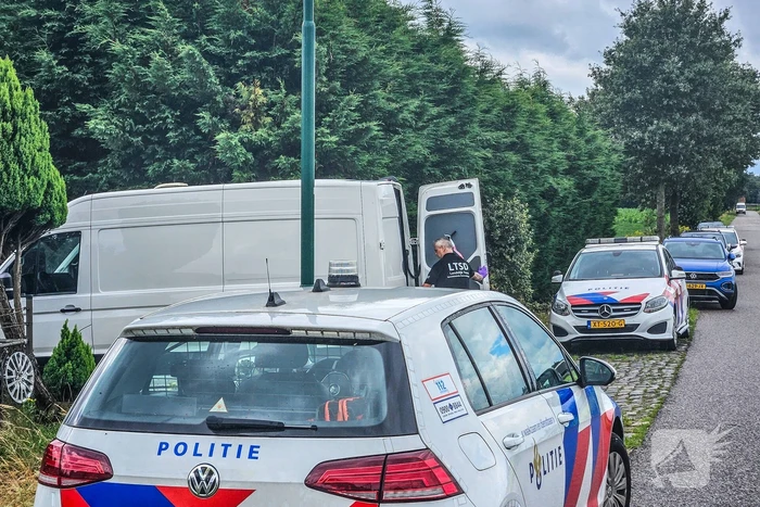 Grote politie-inval en arrestatie op terrein van topcrimineel