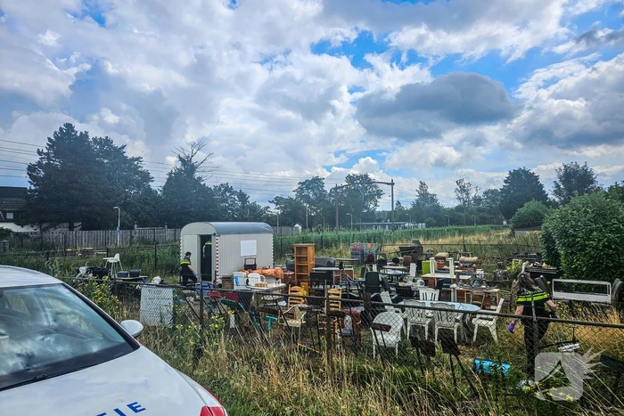 Grote politie-inval en arrestatie op terrein van topcrimineel