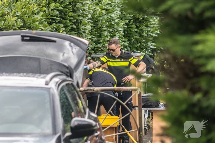 Grote politie-inval en arrestatie op terrein van topcrimineel