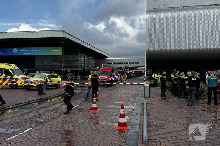 RAI vanwege verdacht pakketje deels ontruimd