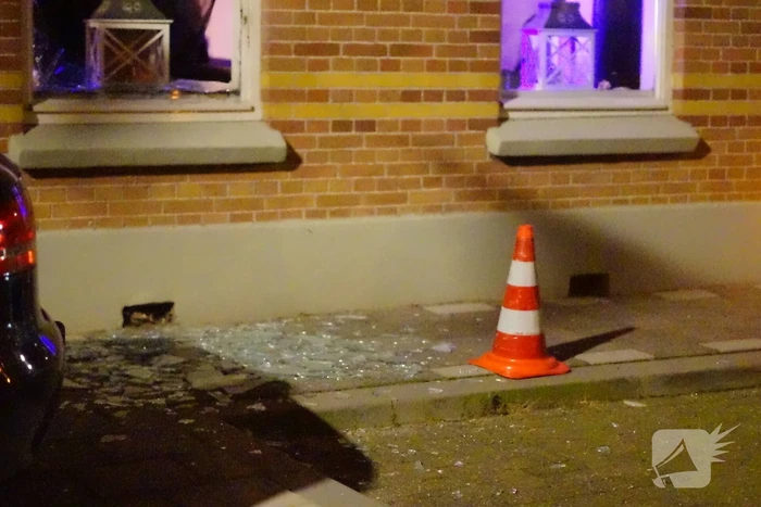 Explosie bij woning, verdachte gevlucht