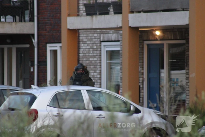 Straat afgesloten na vondst verdacht pakketje