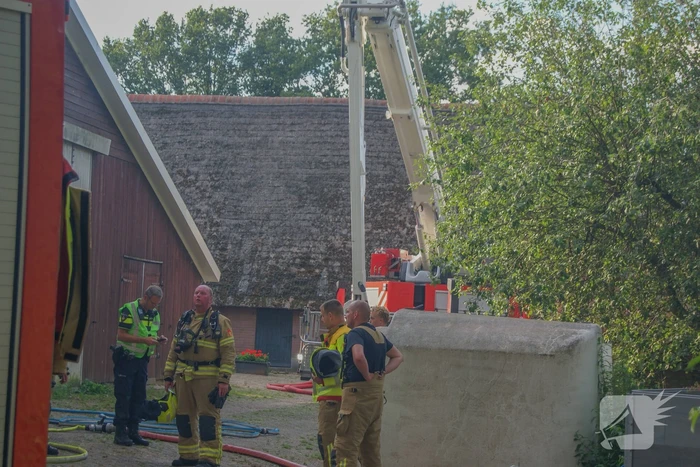Veel rookontwikkeling bij stalbrand