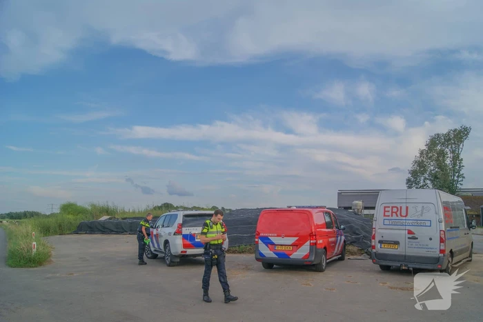 Veel rookontwikkeling bij stalbrand