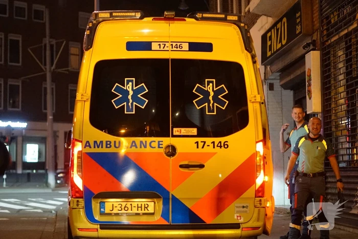 Politie ondersteunt ambulancedienst bij incident in woning