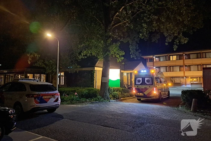 Steekincident in Noodopvang voor Vluchtelingen: Slachtoffer Naar Ziekenhuis, Politie Start Onderzoek
