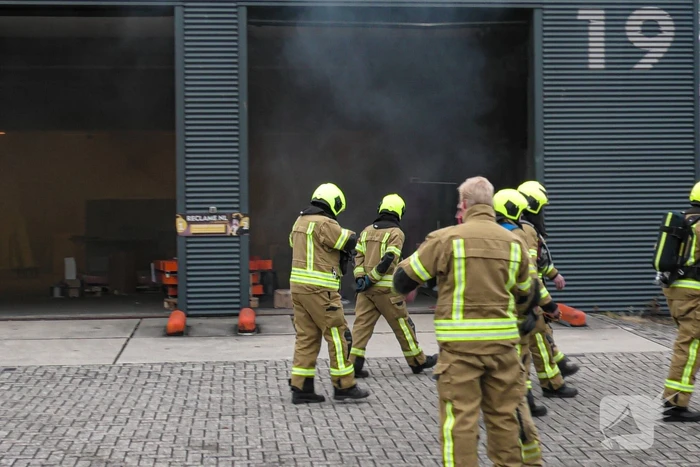 Brand snel geblust in bedrijfspand