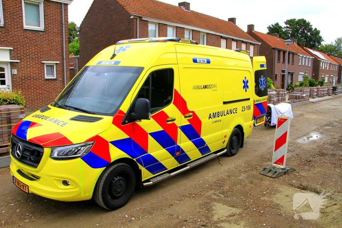 Persoon raakt gewond bij werkzaamheden op dak